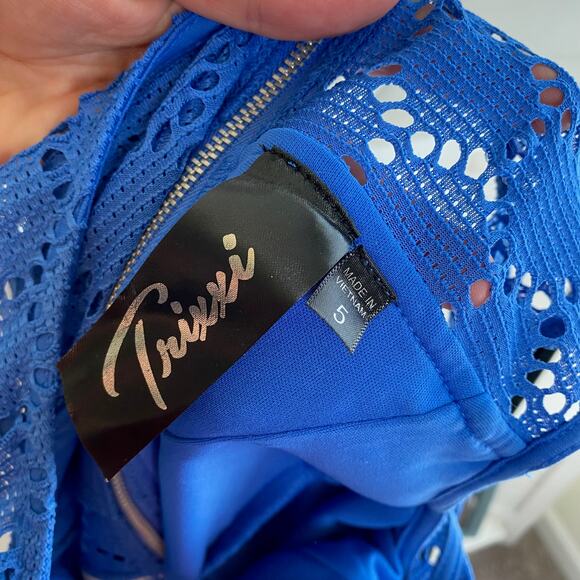 Trixxi blue lace fit and flare mini dress - Picture 11 of 12